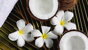Cum se aplica uleiul de cocos pe par si piele