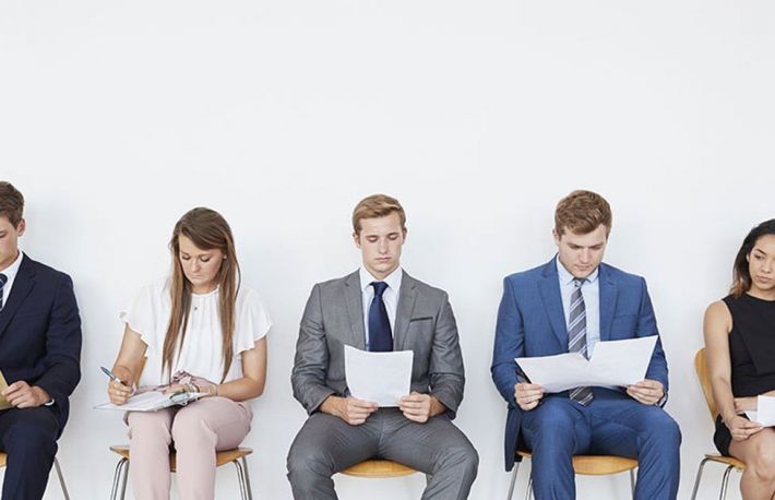Cum sa reactionezi la interviul de angajare. 7 trucuri folosite de potentialii angajatori