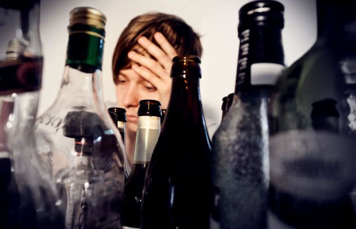 Alcoolism. Cum sa faci o cura de dezintoxicare
