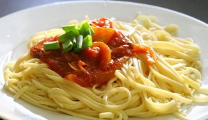 Afla cum se prepara spaghetele milaneze