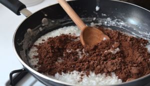 Reteta: Budinca de orez cu cacao