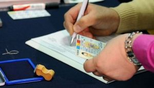 Ce acte sunt necesare pentru eliberarea unui nou act de identitate  daca s-au facut modificari la datele personale sau ti-a expirat cel vechi