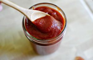 Cum se prepara ketchupul de casa din ingrediente naturale