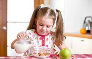 Cum sa-i oferi copilului tau o alimentatie echilibrata