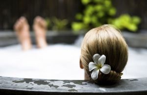  Cum sa faci o baie relaxanta care sa iti schimbe starea de spirit