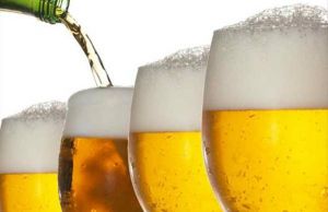 Berea, alcool si aliment. Cinci actiuni benefice ale berii