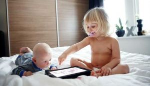 Cum puteti distruge dependenta de iPad-uri a copiilor?